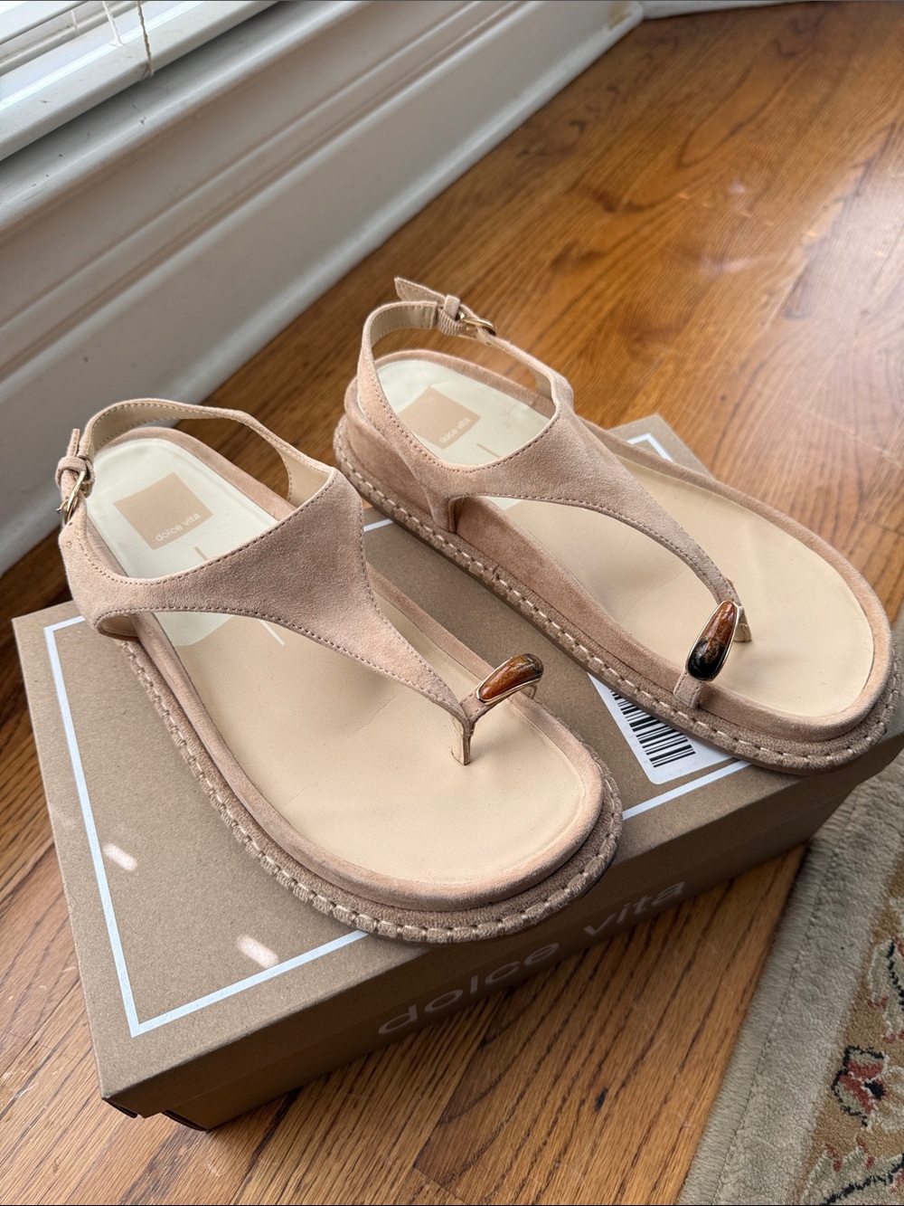 Dolce Vita Stefan Gemstone sandal in Bamboo color size 8